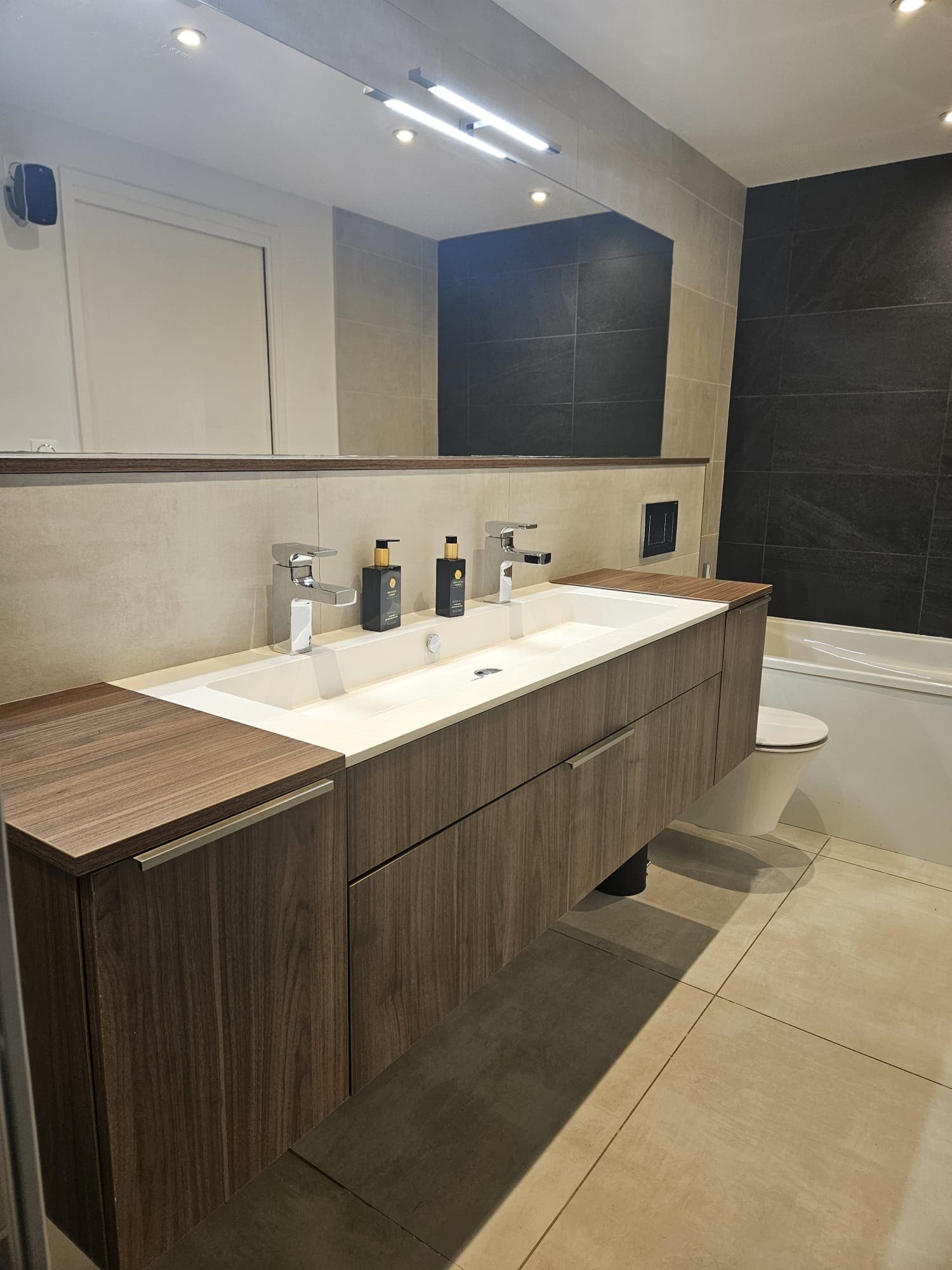 Vasque double et baignoire
